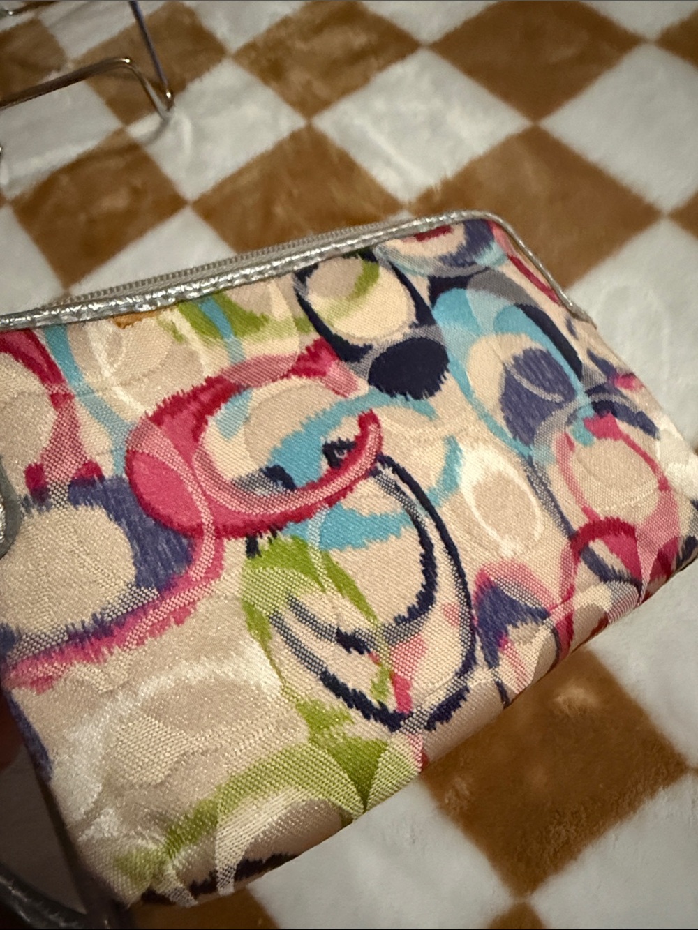 Coach Poppy Graffiti Ikat Signature Double Zip Wristlet preloved - Picture 16 of 16
